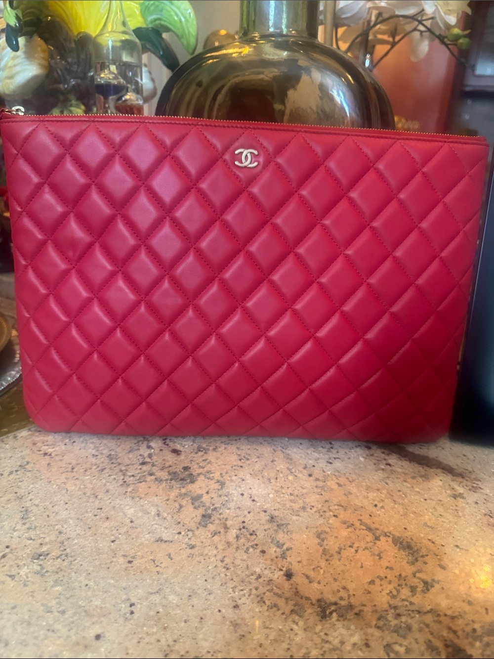 New CHANEL Quilted O Case Lambskin Zip Pouch in Deep Red
